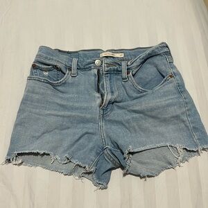 Levi’s 501 High Rise Shorts in In The Zone - Medium Wash Size 27